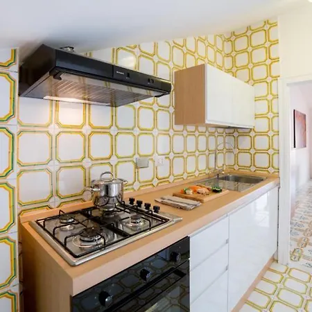 アパート Rent In *