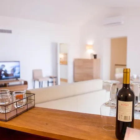 Rent In アパート *